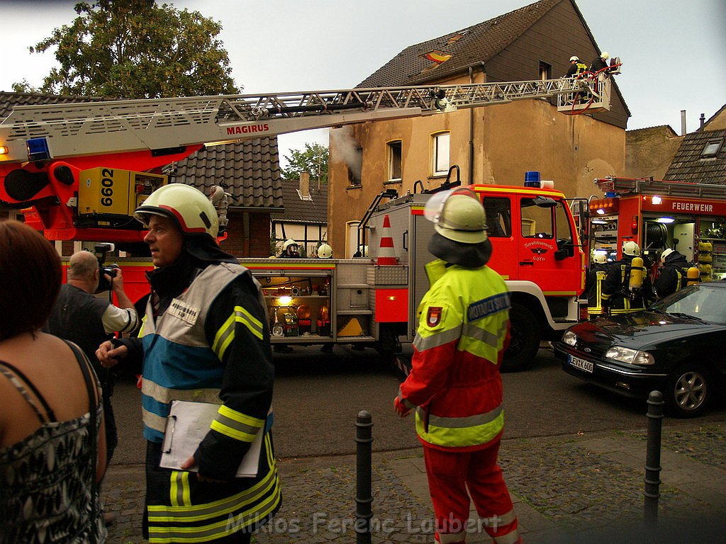 Wohnungsbrand Koeln Stammheim Stammheimer Hauptstr P195.JPG